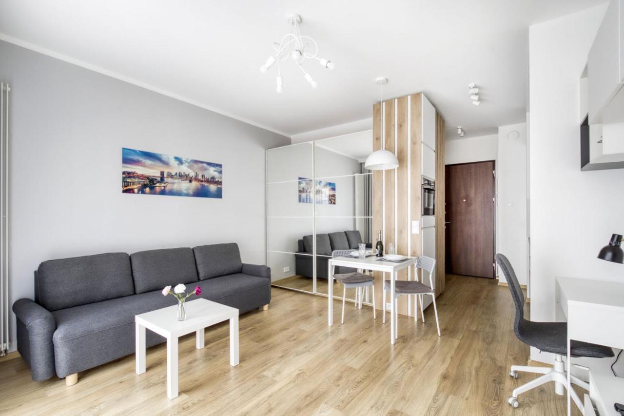 Warsaw Night Apartments Menica Residence Εξωτερικό φωτογραφία