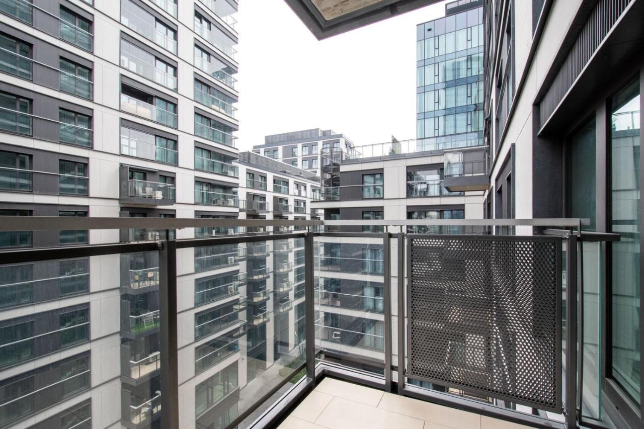 Warsaw Night Apartments Menica Residence Εξωτερικό φωτογραφία