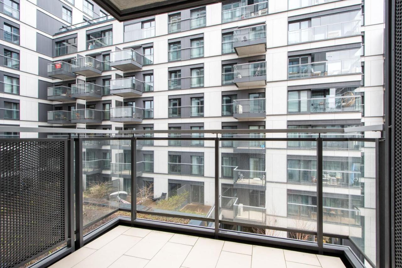 Warsaw Night Apartments Menica Residence Εξωτερικό φωτογραφία
